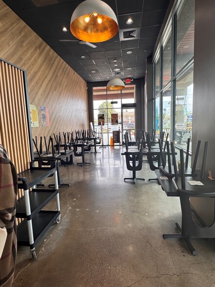 7862 Warner Ave, Huntington Beach, CA for lease - Building Photo - Image 3 of 10