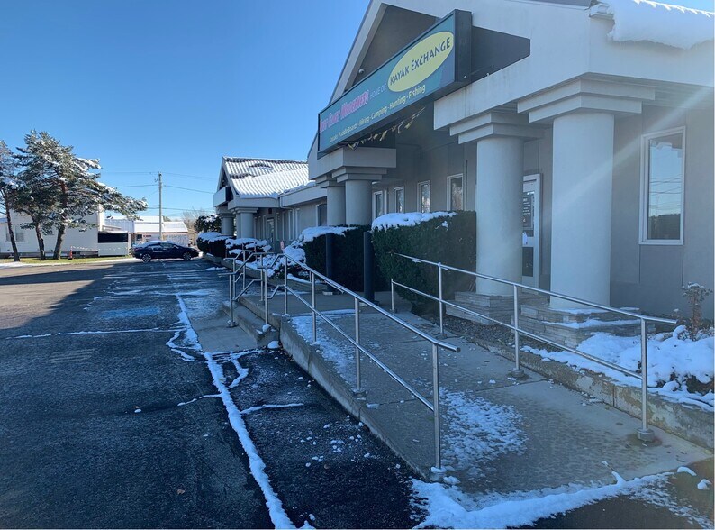 509 Main st, Shediac, NB à louer - Photo du bâtiment - Image 2 de 2