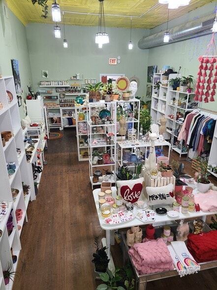 4757 N Lincoln Ave, Chicago, IL for lease - Interior Photo - Image 3 of 4
