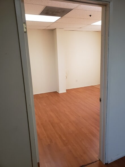 400 S Glendale Ave, Glendale, CA for lease - Interior Photo - Image 3 of 19