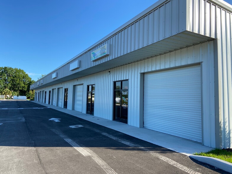 35365 Condominium Blvd, Zephyrhills, FL for lease - Building Photo - Image 2 of 6