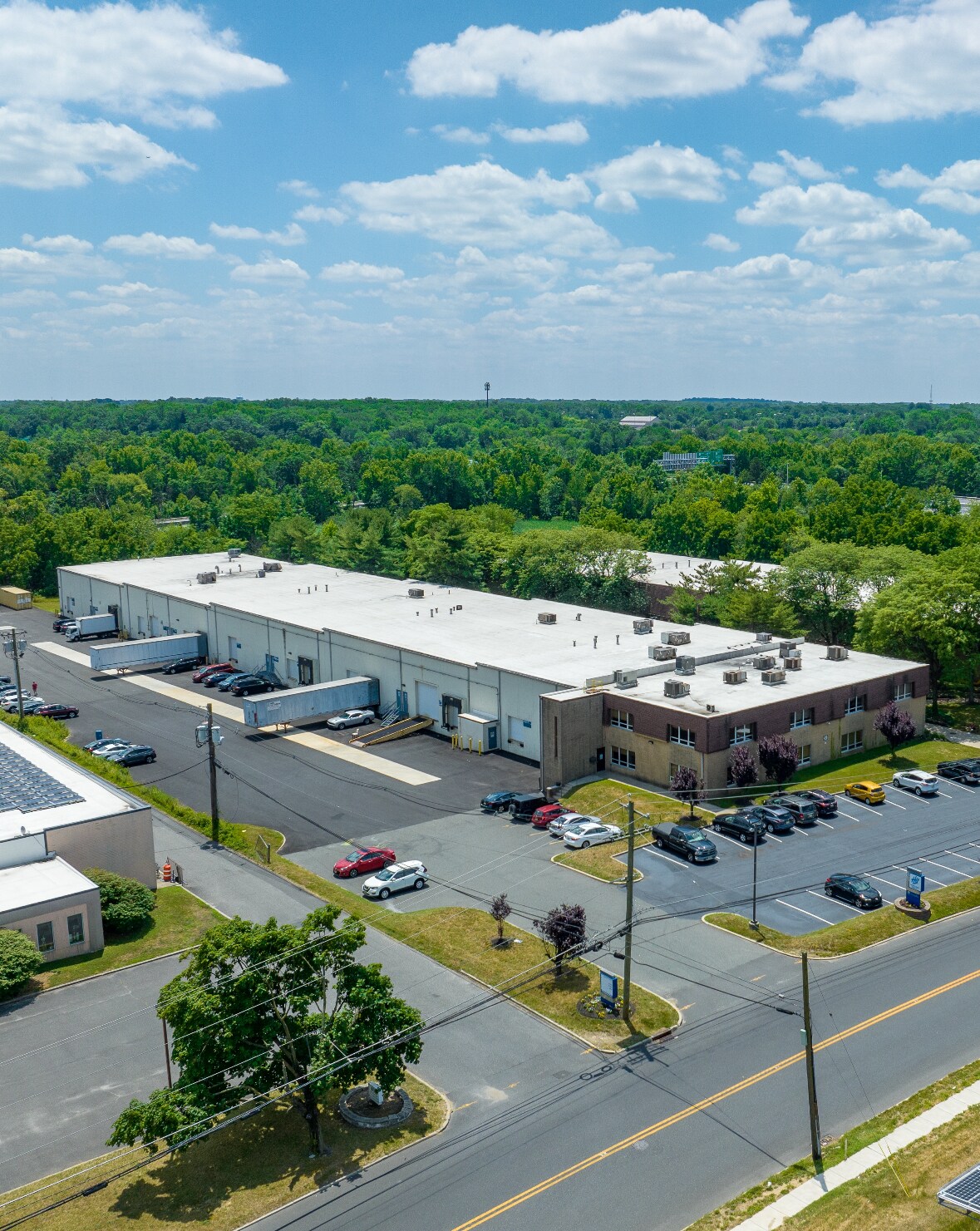 420 Benigno Blvd, Bellmawr, NJ à louer Photo du bâtiment- Image 1 de 5