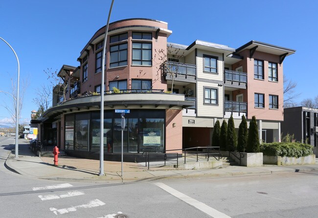Plus de détails pour 2664 Kingsway Ave, Port Coquitlam, BC - Commerce de détail à vendre