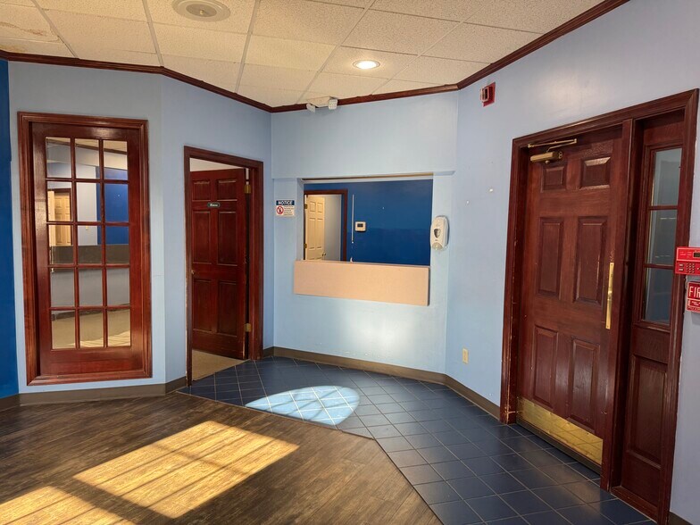 514 Pellis Rd, Greensburg, PA à louer - Photo du bâtiment - Image 2 de 14