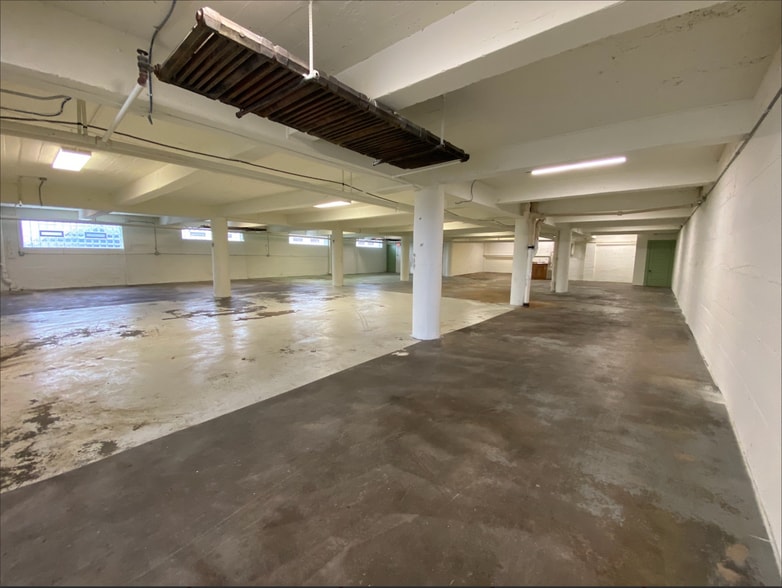 3651-3655 S Grand Blvd, Saint Louis, MO for lease - Interior Photo - Image 2 of 5