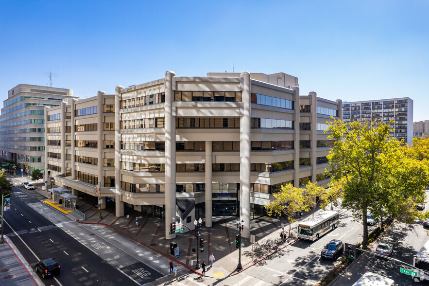 1000 Broadway, Oakland, CA à louer - Photo du bâtiment - Image 2 de 2