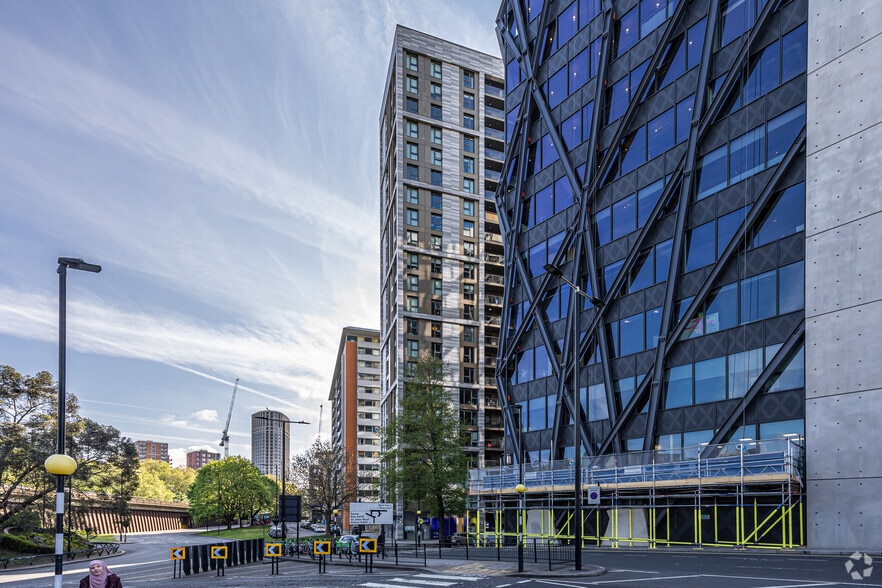 North Wharf Rd, London for lease - Building Photo - Image 1 of 2
