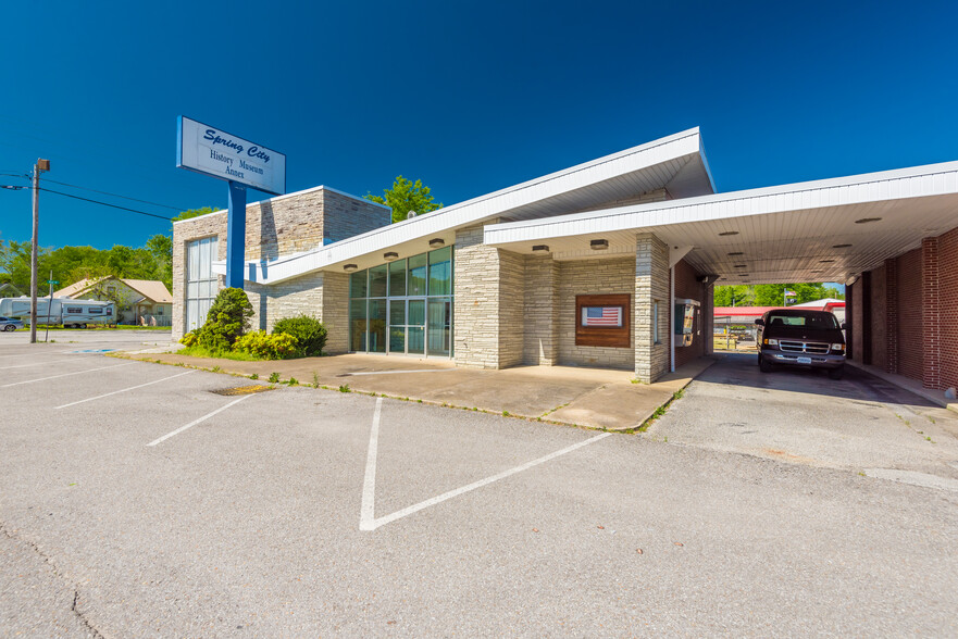 150 W Rhea Ave, Spring City, TN for lease - Primary Photo - Image 1 of 40