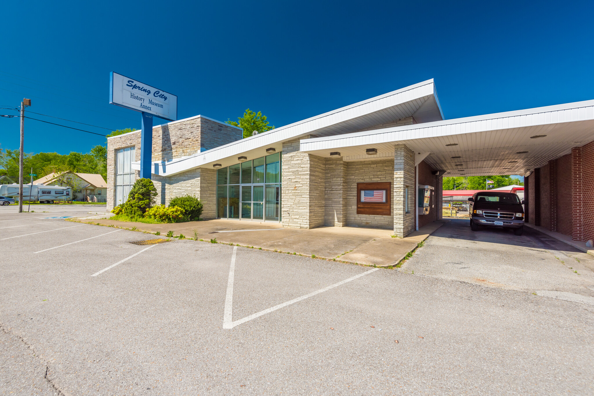 150 W Rhea Ave, Spring City, TN for lease Primary Photo- Image 1 of 41