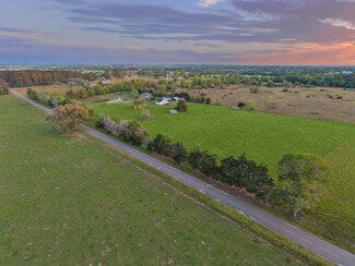 Plus de détails pour 10347 Pless Rd, Cat Spring, TX - Terrain à vendre