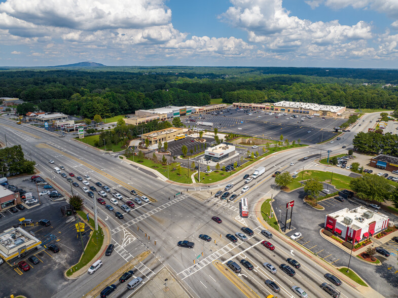 2440-2496 Wesley Chapel Rd, Decatur, GA à louer - Photo du b timent - Image 1 de 1