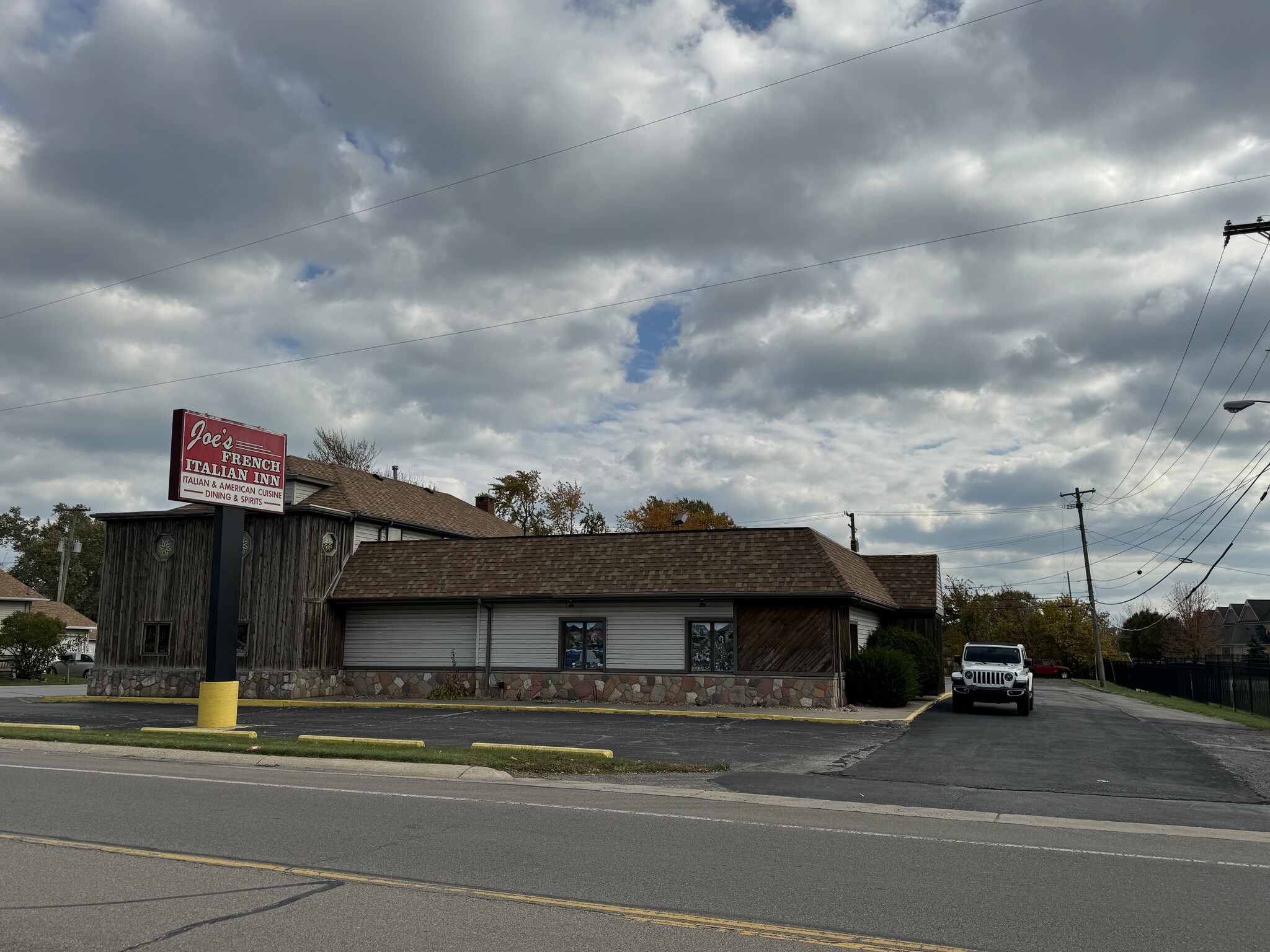 2896 N Dixie Hwy, Monroe, MI for sale Primary Photo- Image 1 of 23