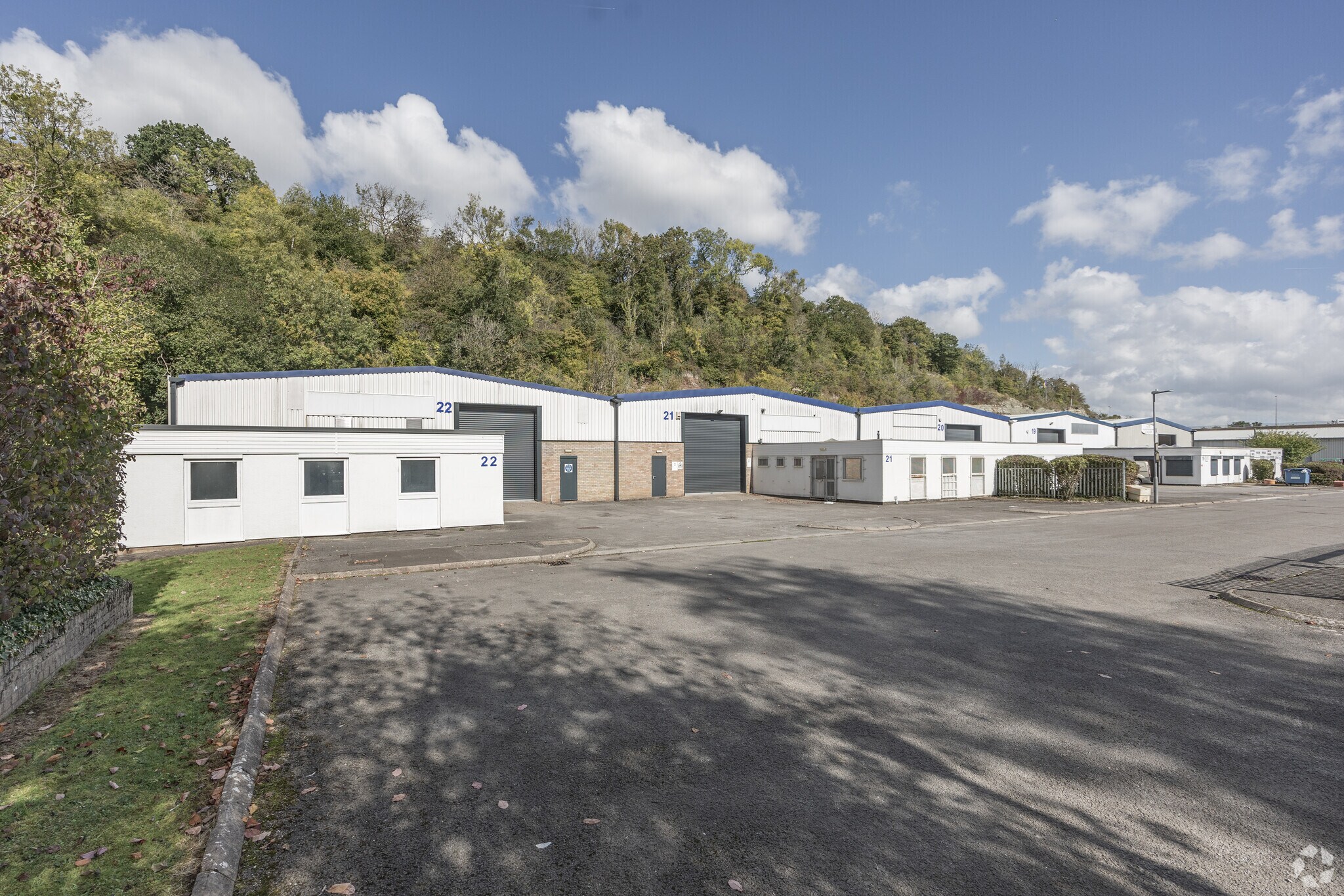 Penarth Rd, Cardiff for lease Primary Photo- Image 1 of 6