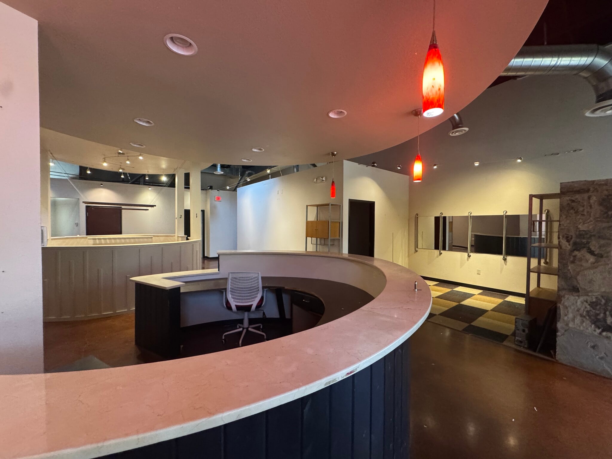 11905 Bee Caves Rd, Austin, TX for lease Interior Photo- Image 1 of 4
