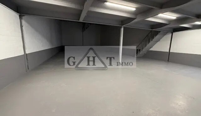 Industrial in Argenteuil for lease - Interior Photo - Image 2 of 4