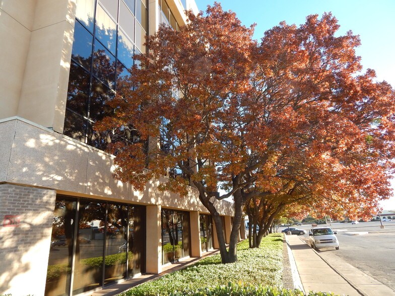 3444 N 1st St, Abilene, TX à louer - Photo du bâtiment - Image 3 de 5