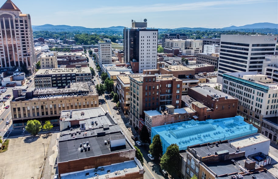 110 Campbell Ave SW, Roanoke, VA for sale - Building Photo - Image 3 of 18