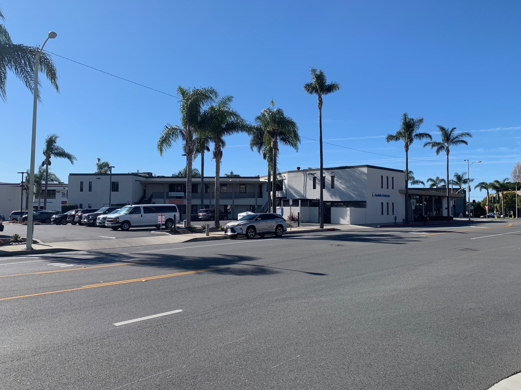 2601 E Main St, Ventura, CA for lease Building Photo- Image 1 of 4