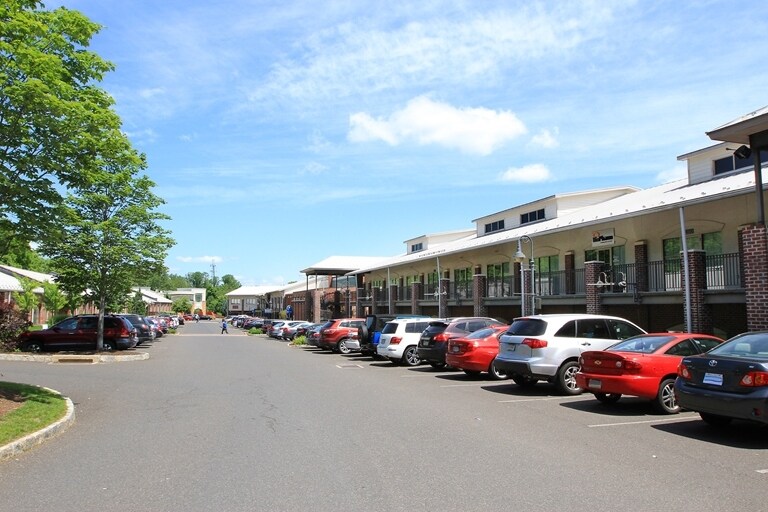 500-580 Union Square Dr, New Hope, PA à louer - Photo du bâtiment - Image 2 de 45