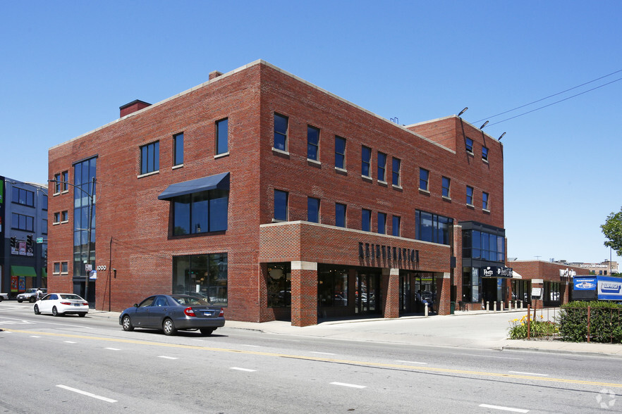 1000 W North Ave, Chicago, IL for sale - Building Photo - Image 1 of 1