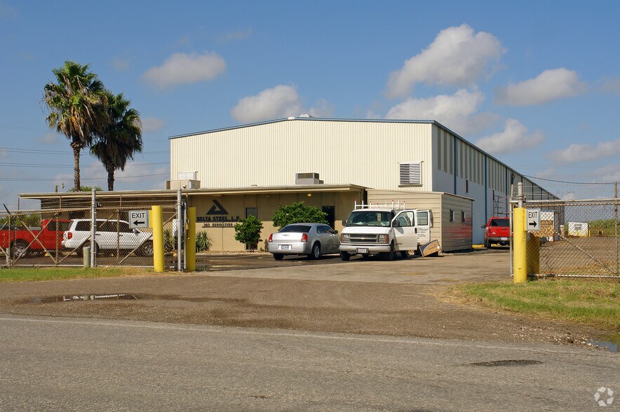 303 Navigation Blvd, Corpus Christi, TX à louer - Photo du bâtiment - Image 3 de 3