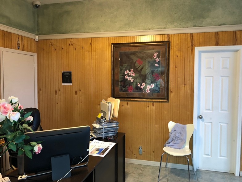 707-709 N Dixie Hwy, Hallandale Beach, FL for lease - Other - Image 3 of 10