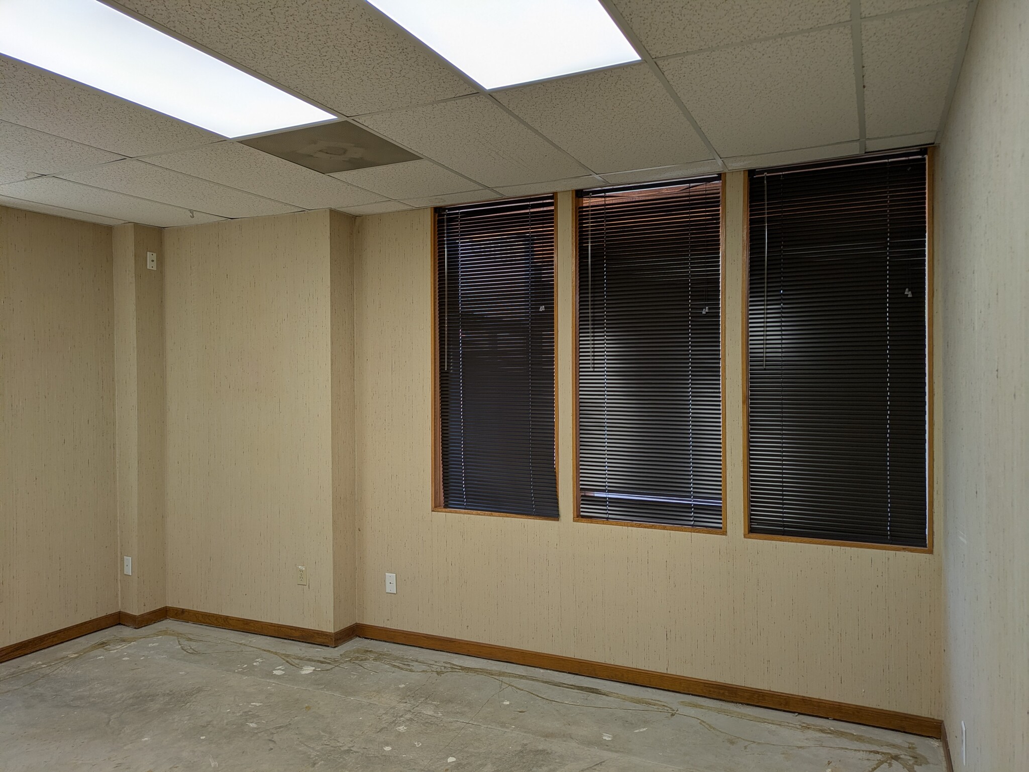 4010-4016 S Lynn Ct, Independence, MO à louer Photo intérieure- Image 1 de 5