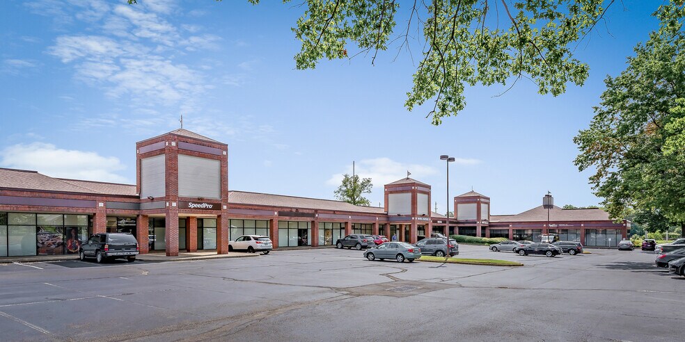 3147-3245 Players Club Pky, Memphis, TN à louer - Photo du bâtiment - Image 1 de 20