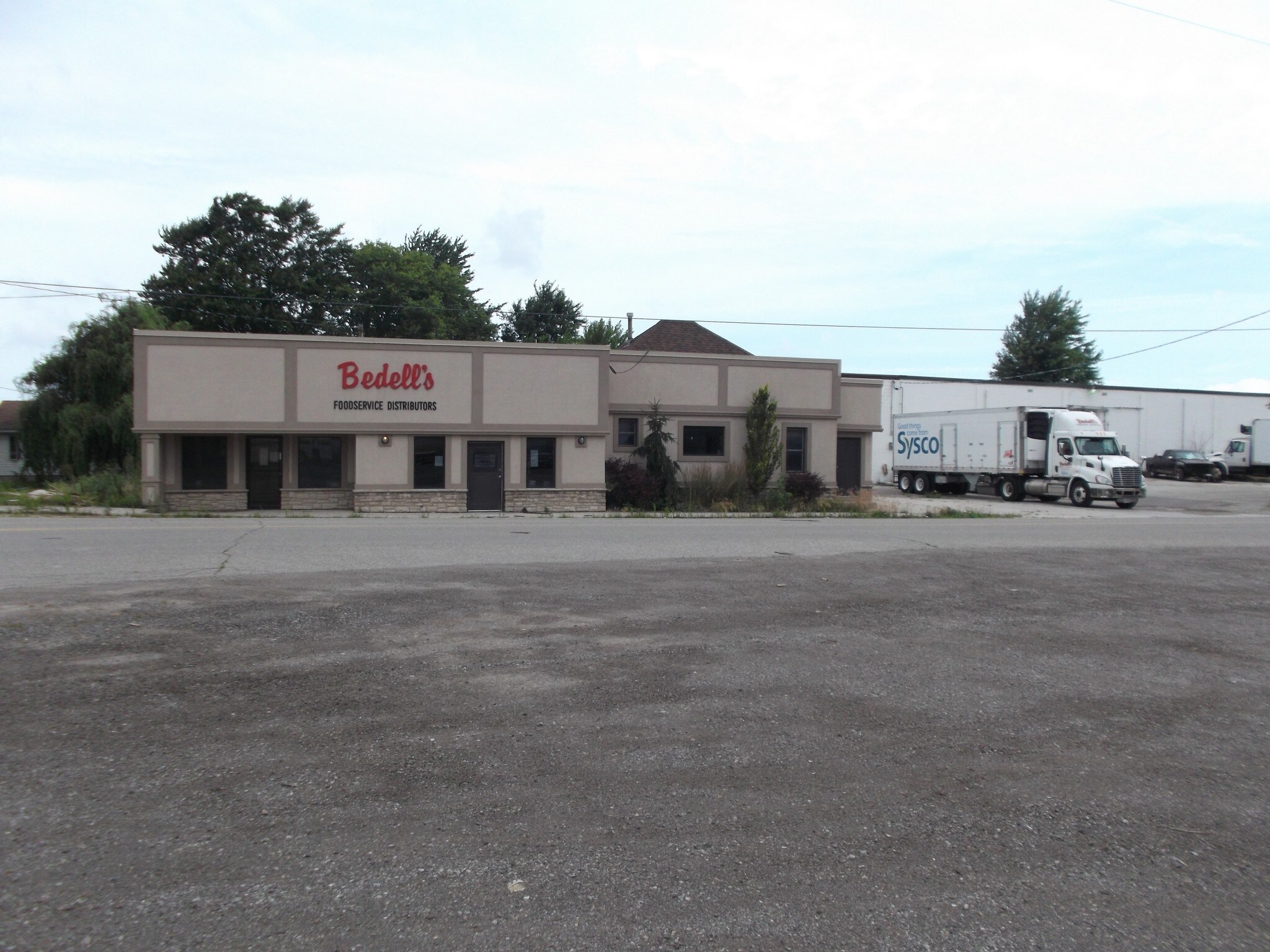 8323 Dover Centre Line, Chatham-Kent, ON for sale Primary Photo- Image 1 of 1