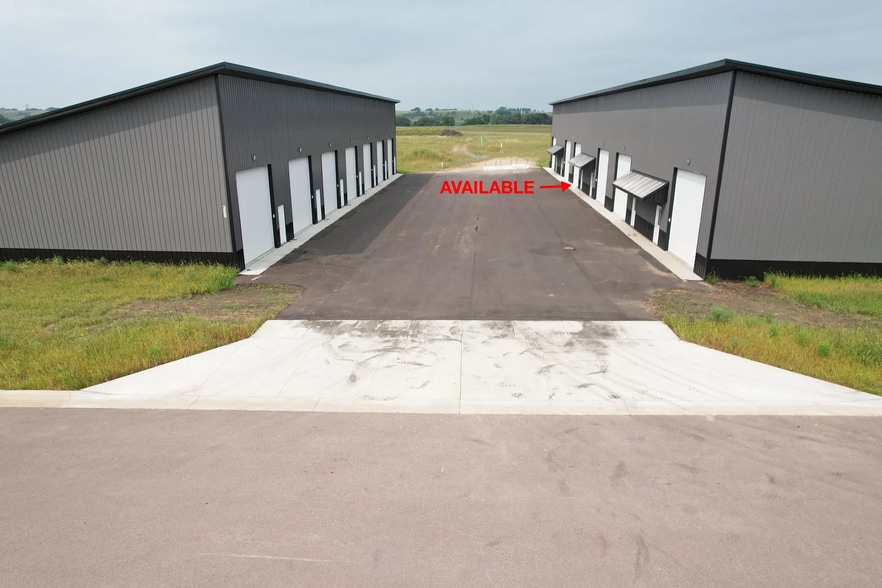 308 N Heritage Rd, Brandon, SD for sale - Building Photo - Image 3 of 12