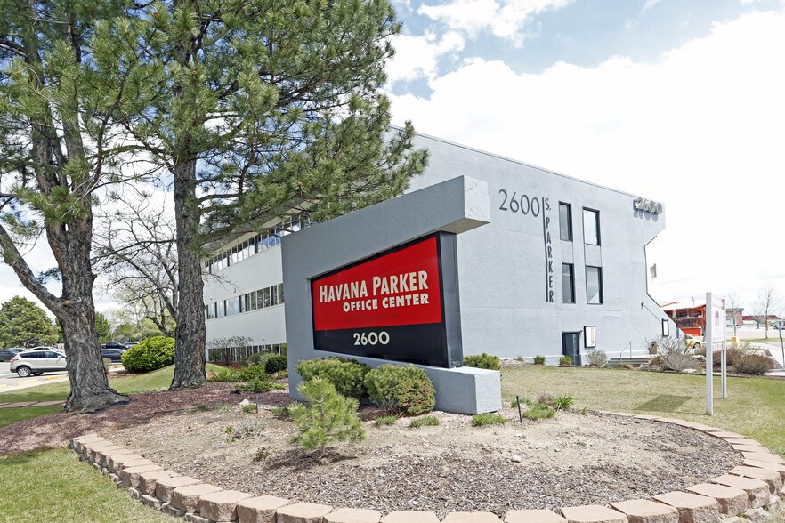 2600 S Parker Rd, Aurora, CO à louer - Photo principale - Image 1 de 10