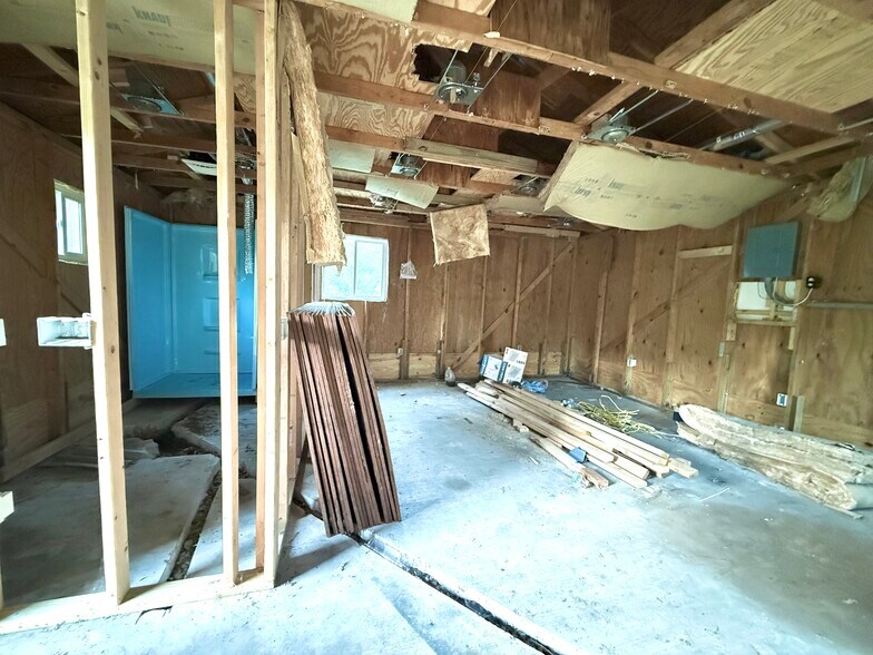 523 E Howard St, Sedalia, MO à vendre - Photo du bâtiment - Image 3 de 6