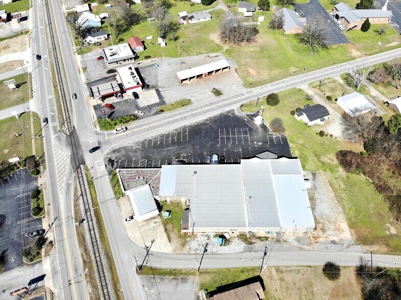 16 Ila Rd, Commerce, GA à louer - Photo du bâtiment - Image 3 de 15