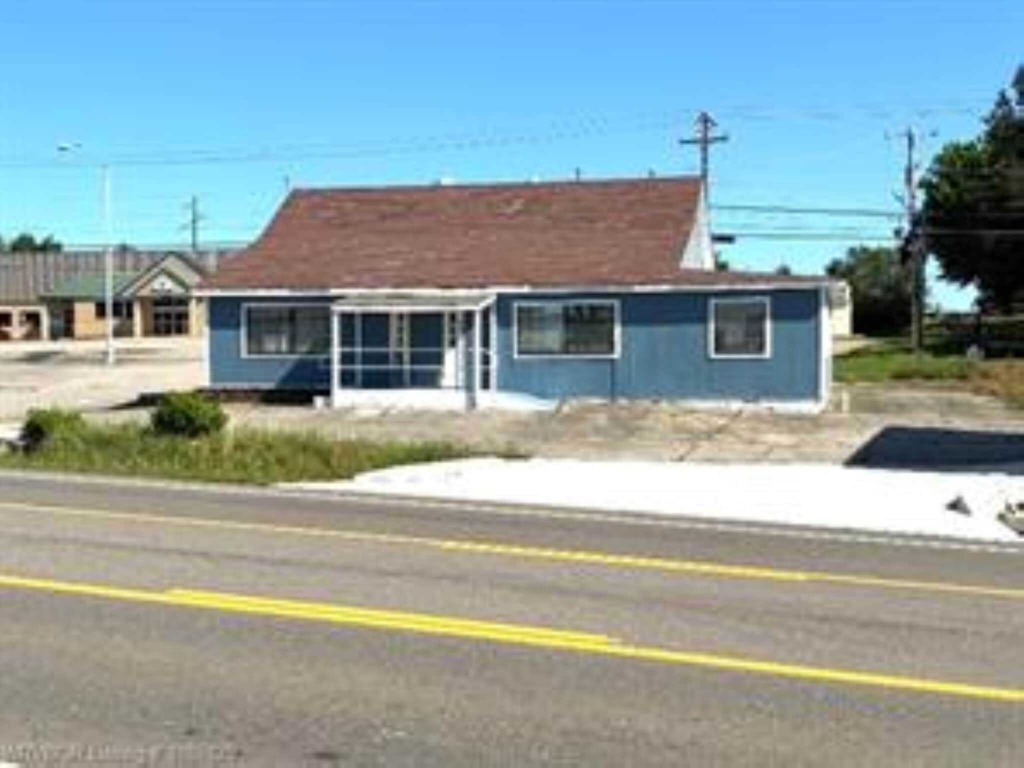 1908 W Commercial St, Ozark, AR for sale Building Photo- Image 1 of 2