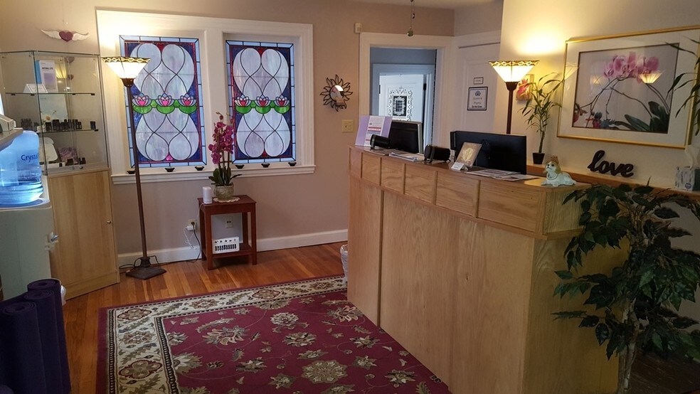 83 Boston Post Rd, Waterford, CT à vendre - Photo intérieure - Image 3 de 9