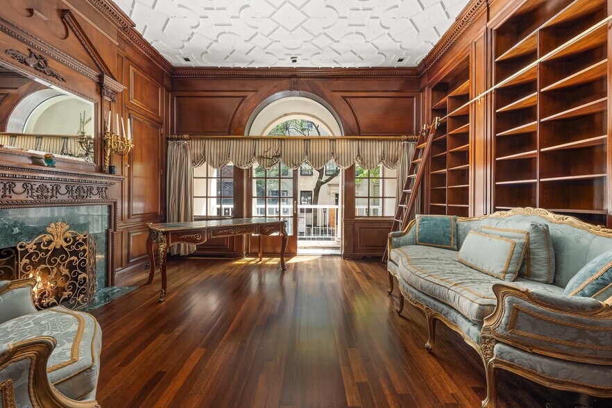 7 E 69th St, New York, NY à louer - Photo intérieure - Image 3 de 10