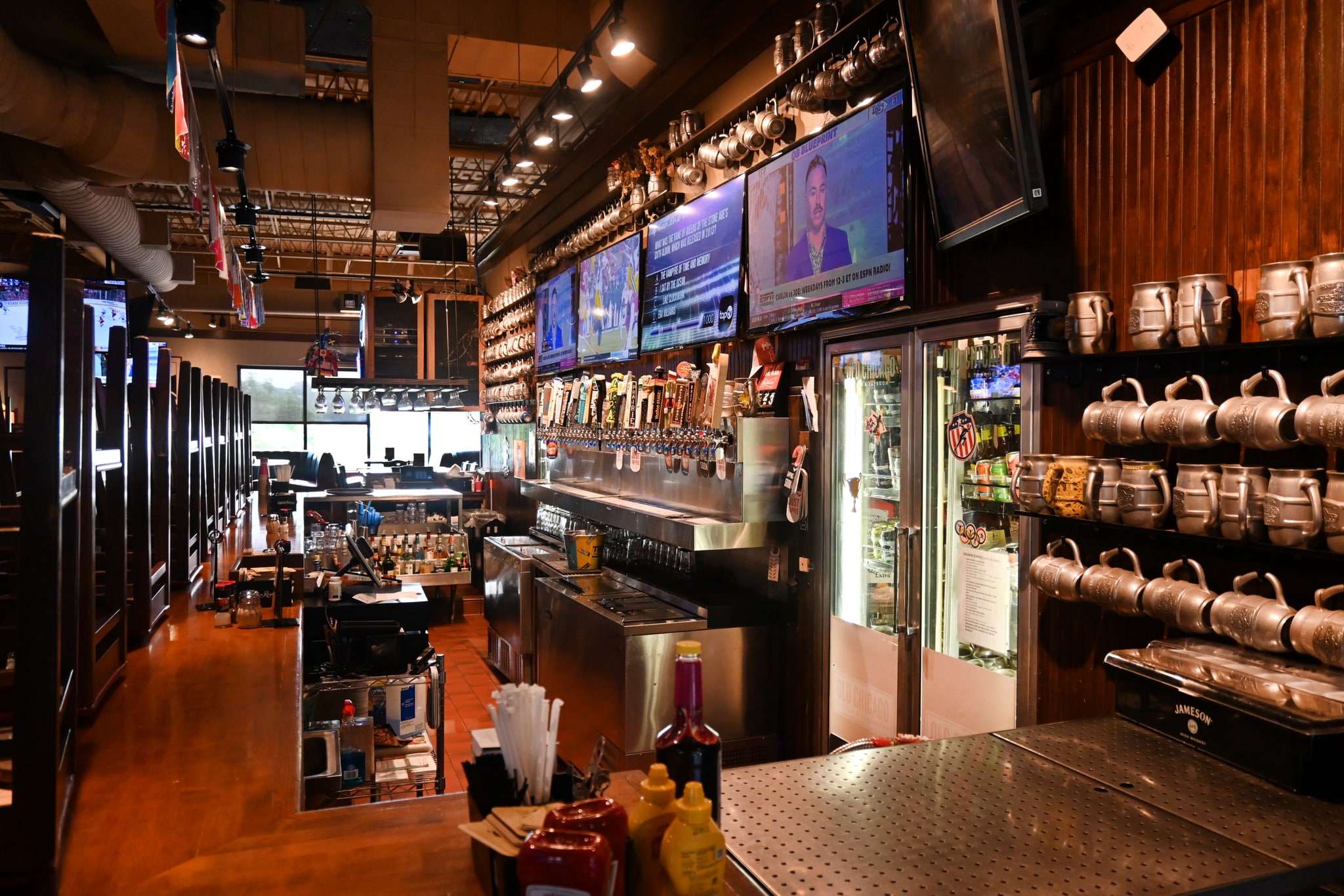 14126 W Center Rd, Omaha, NE for lease Building Photo- Image 1 of 3