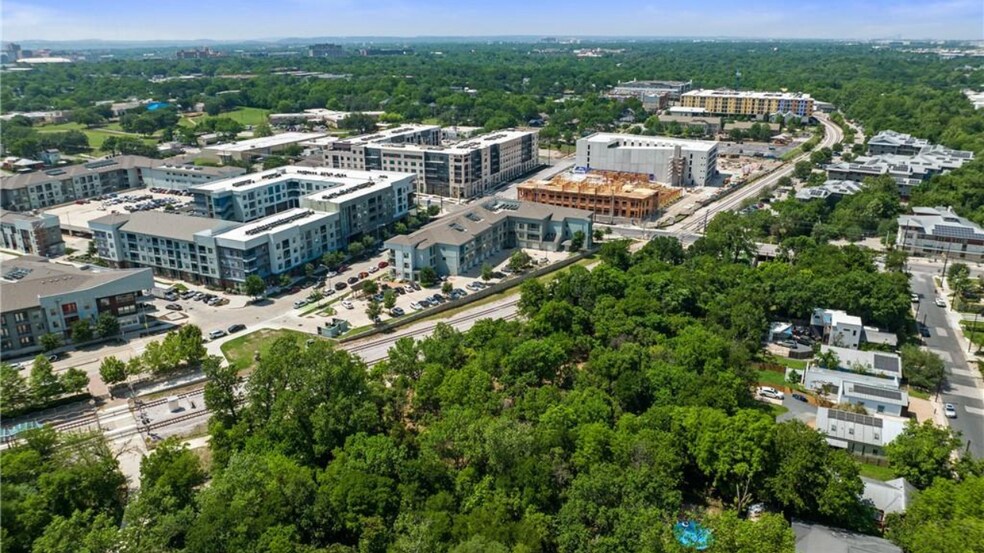 2907 E Martin Luther King Jr Blvd, Austin, TX à vendre - Photo du bâtiment - Image 1 de 43