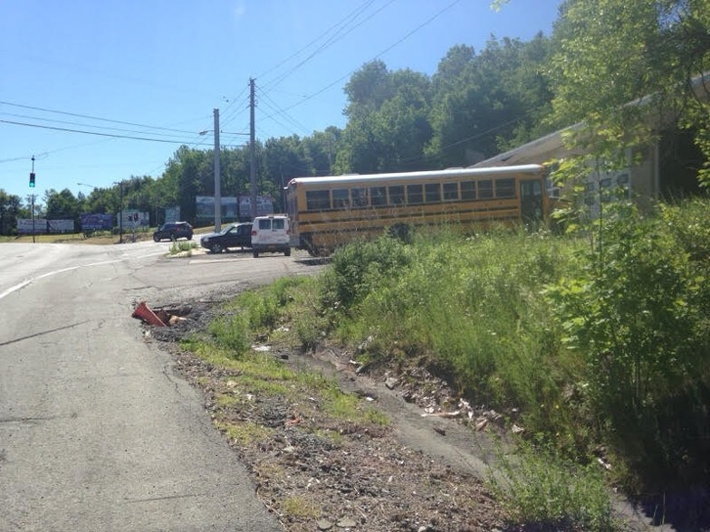 79 State Route 17B, Monticello, NY à vendre - Photo du bâtiment - Image 2 de 9