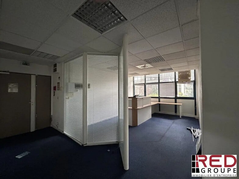 Bureau dans Aix-en-Provence à louer - Photo intérieure - Image 3 de 6