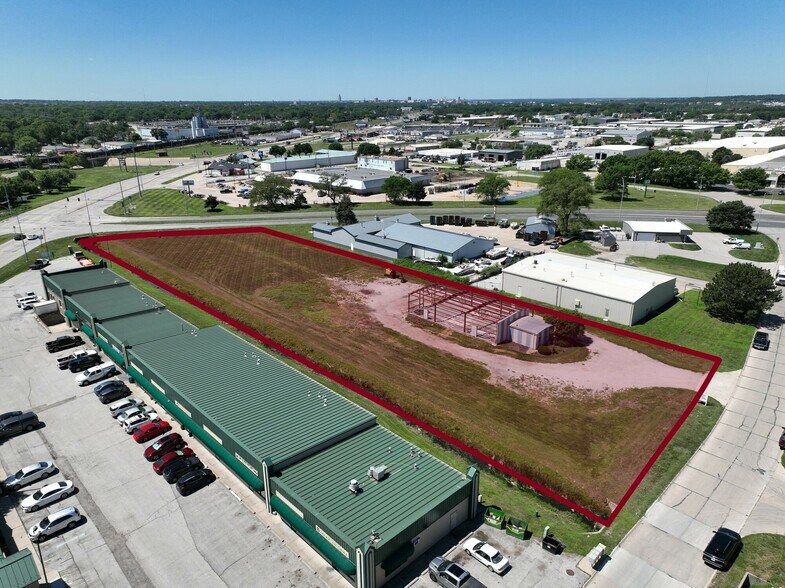 5700 Cornhusker Hwy, Lincoln, NE for lease - Aerial - Image 2 of 7