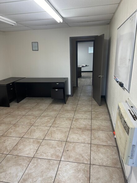 15502 Old Galveston Rd, Webster, TX à louer - Photo intérieure - Image 3 de 56