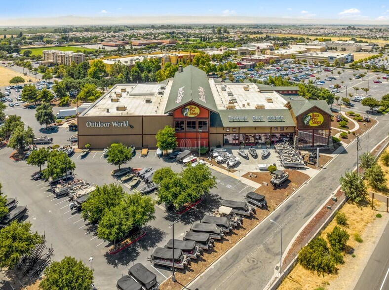 500 S Union Rd, Manteca, CA à louer - Aérien - Image 3 de 3