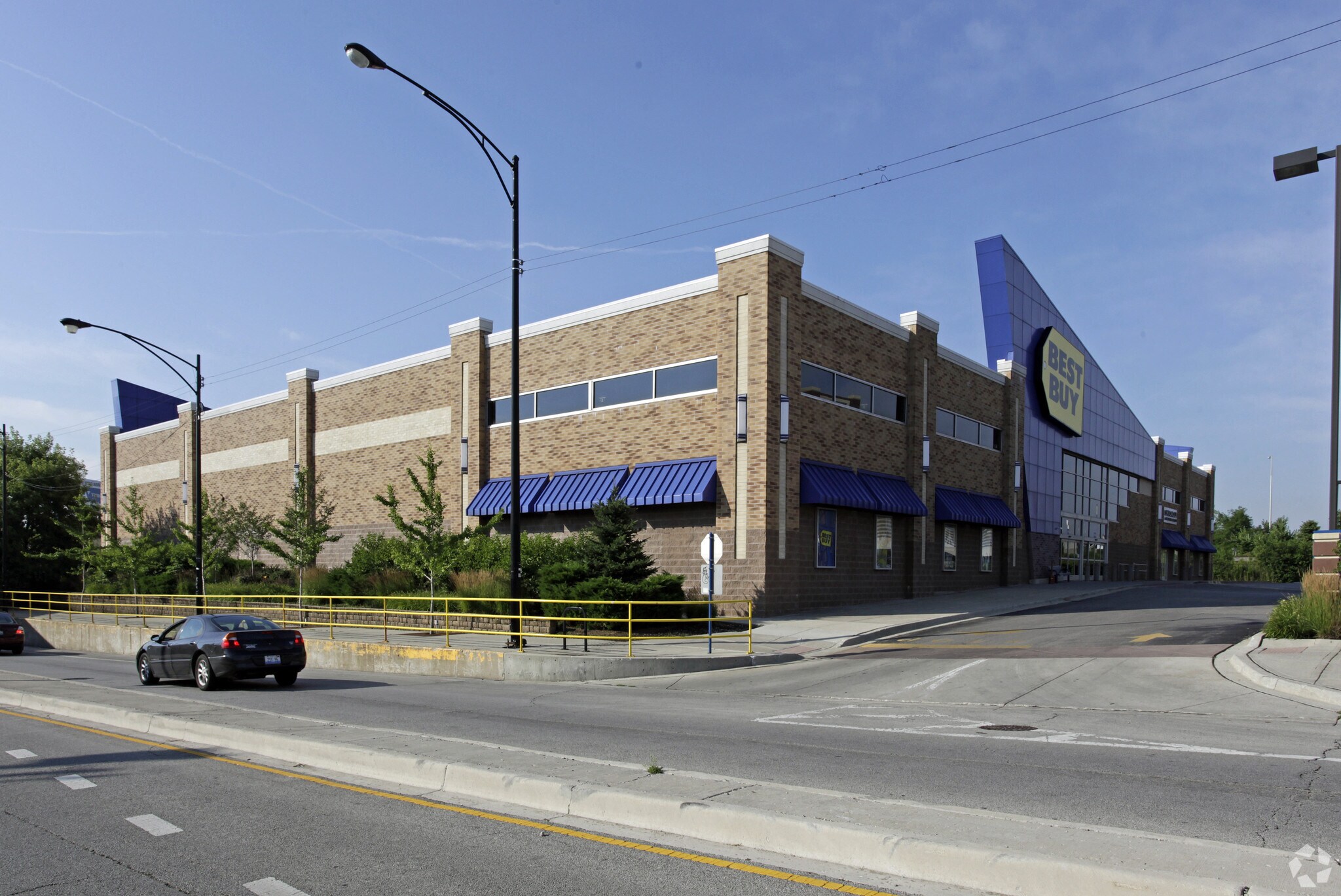 2100 N Elston Ave, Chicago, IL à vendre Photo principale- Image 1 de 4