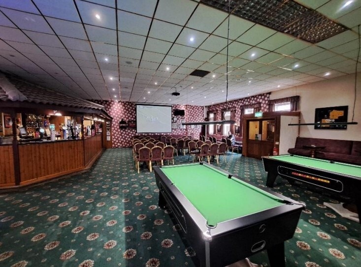 1 Powell St, Castleford for lease - Interior Photo - Image 3 of 6