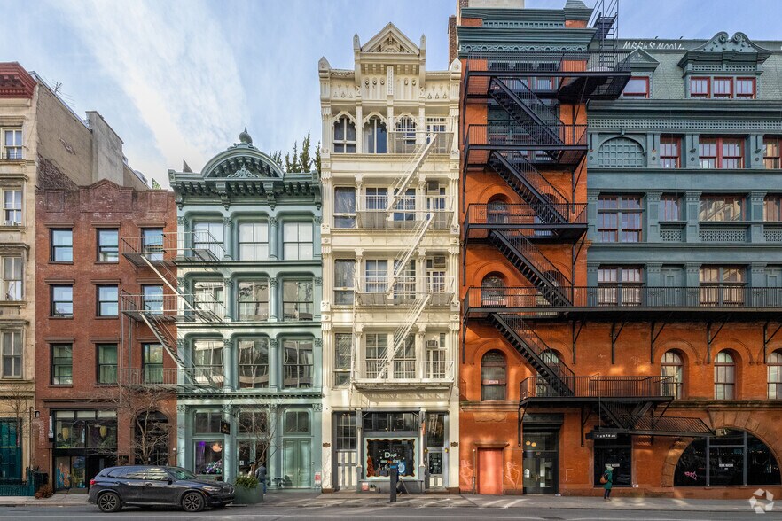 435 Broome St, New York, NY à vendre - Photo du bâtiment - Image 2 de 14