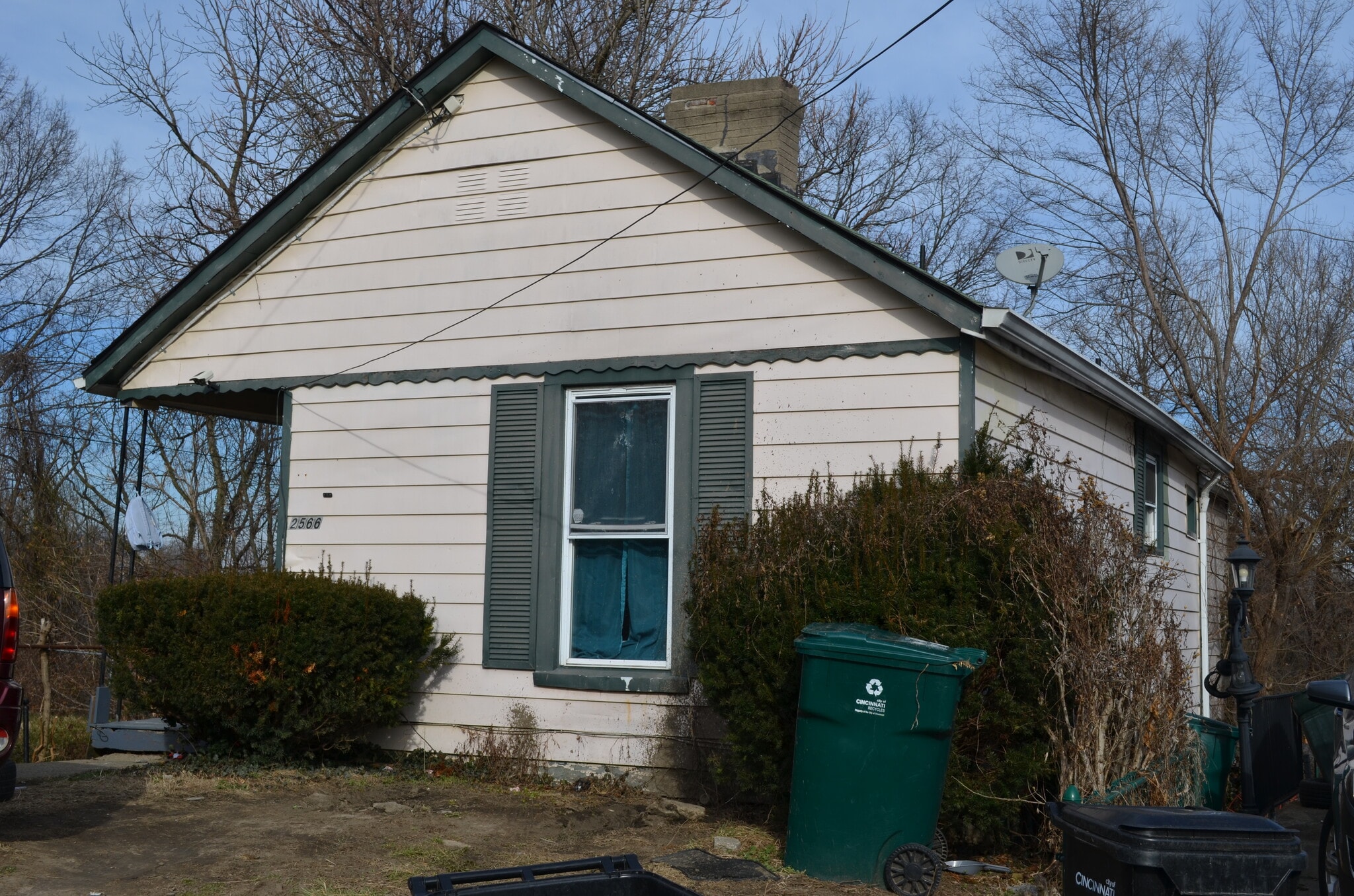 2566 Ring Pl, Cincinnati, OH à vendre Photo principale- Image 1 de 2