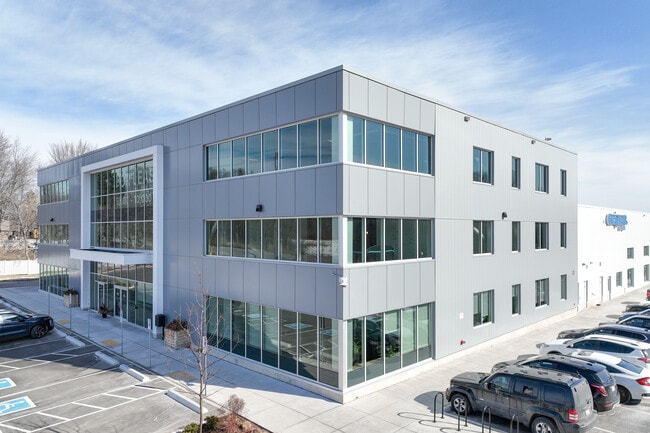 More details for 1707 Thornton Rd N, Oshawa, ON - Office for Lease