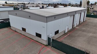 7022-7026 W Pershing Ct, Visalia CA - Warehouse