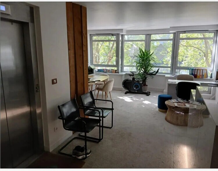 Bureau dans Boulogne-Billancourt à louer - Photo du bâtiment - Image 3 de 5